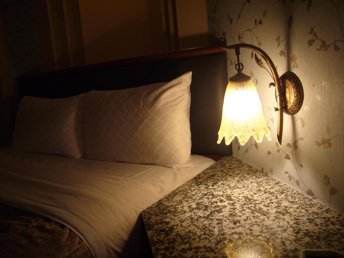 Windmill Fashion Hotel Гаосюн Экстерьер фото
